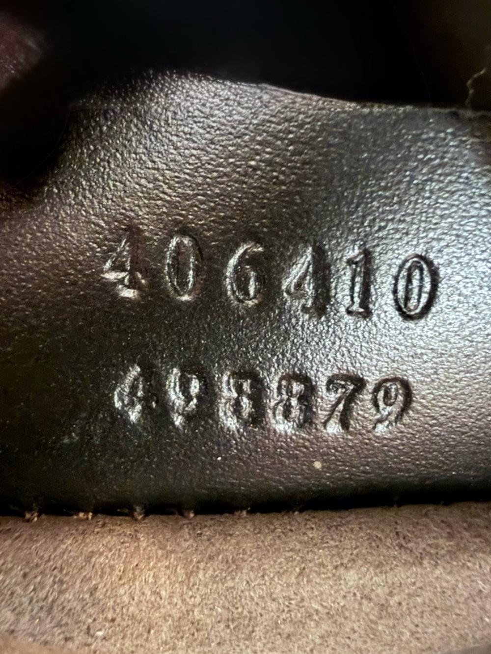 Gucci Black Monogram Leather Messenger Bag - Picture 8 of 16